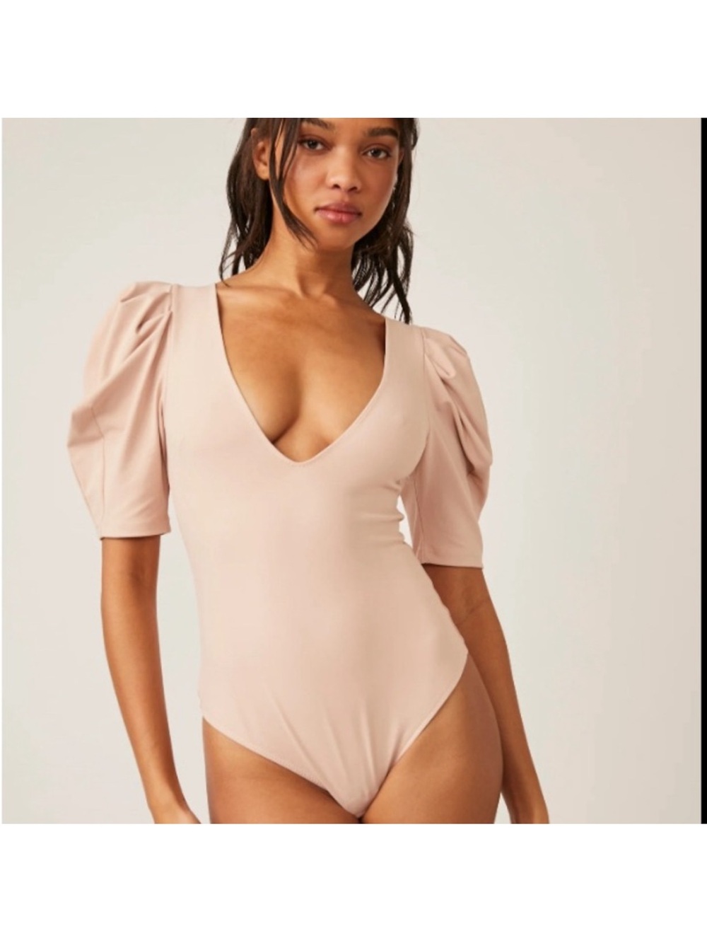 NWT FP Intimately free people Women  Pink V-Neck Puff Sleeve Bodysuit New plunge